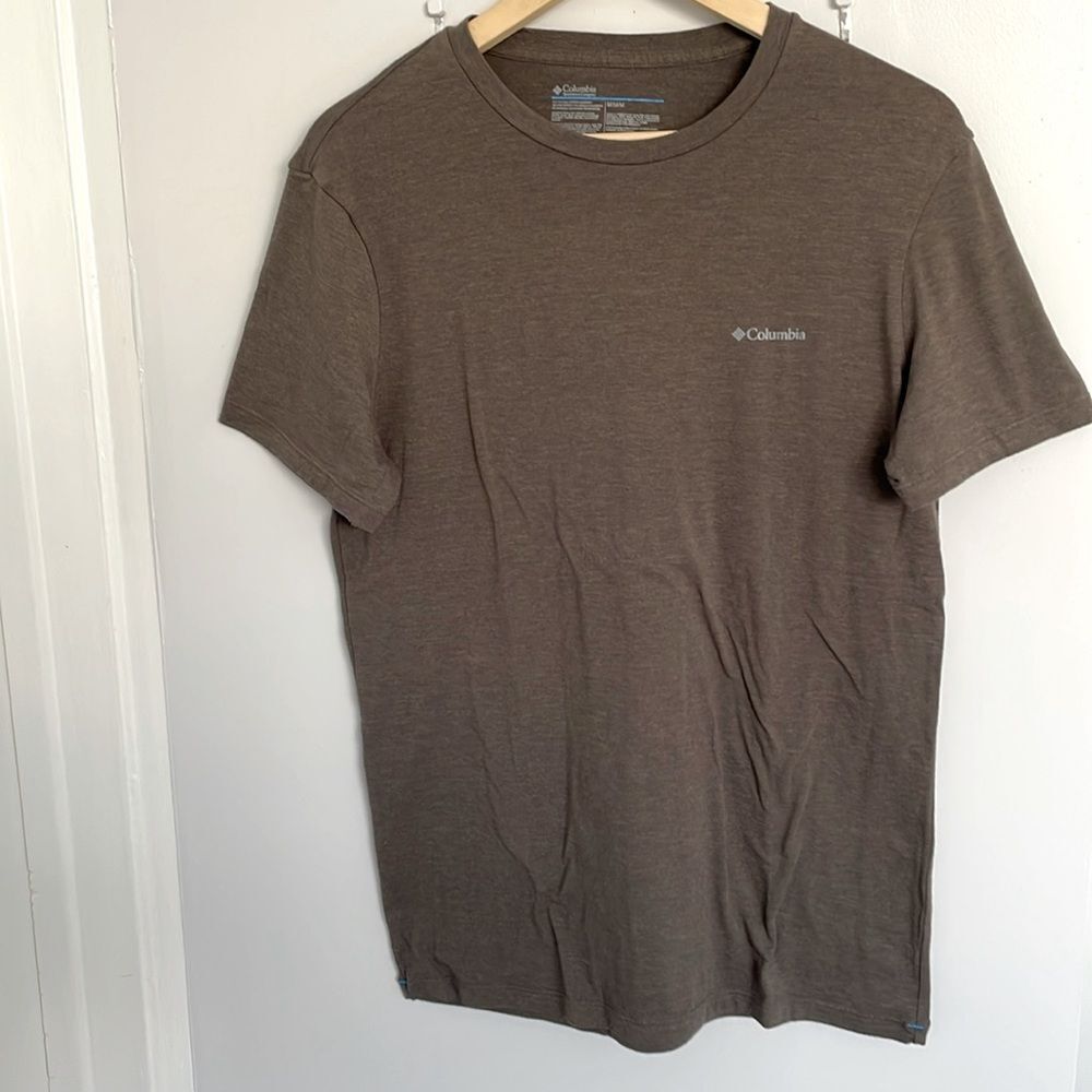 Columbia men’s size M t shirt